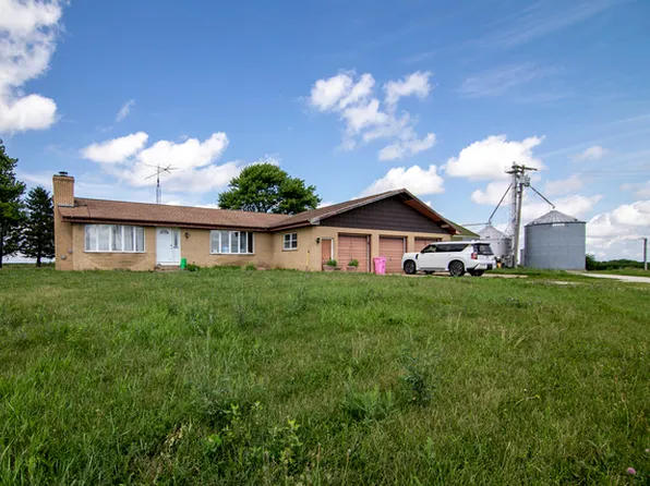 3740 N 1300e Rd, Kempton, IL 60946