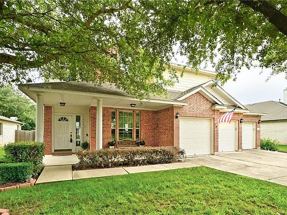 2nd image of 3320 Lynnbrook Dr