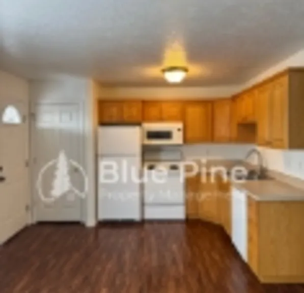 707 S 5 W #4000 — Photo 2