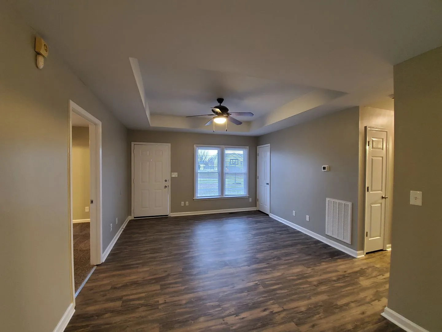 $1250 - 3 Bedroom 2 Bath Ranch Home — Photo 3