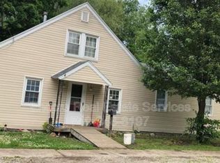 138 Orchard St APT A, Newark, OH 43055