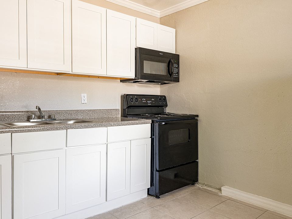 Apartment Kitchen
