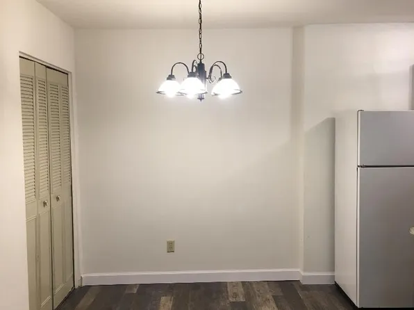 Chancellor Square Court, 431 Chancellor Square Ct #5ceb3cd63, Saint Louis, MO 63122