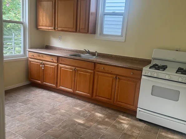 239 Bayview Avenue image 19 of 20