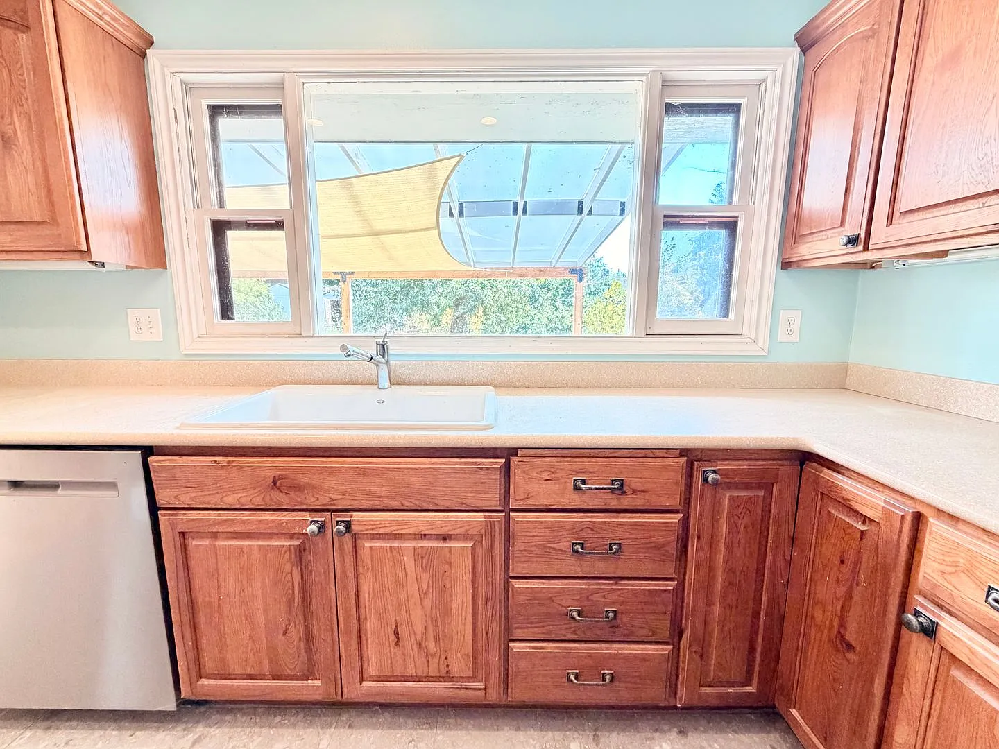 1/2 Month Free! Charming Updated Home, Refinished Hardwoods, Large Fenced Yard & More! — Photo 3