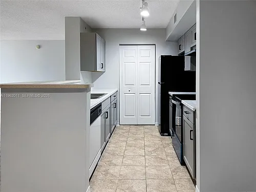 11133 SW 8th St #104 Photo 1