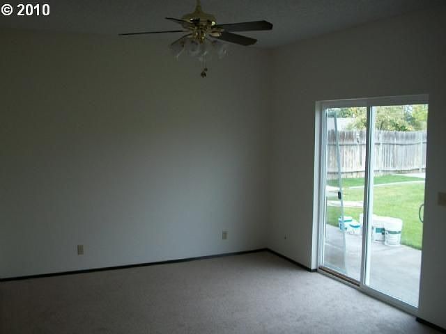 2nd image of 134 John Day St
