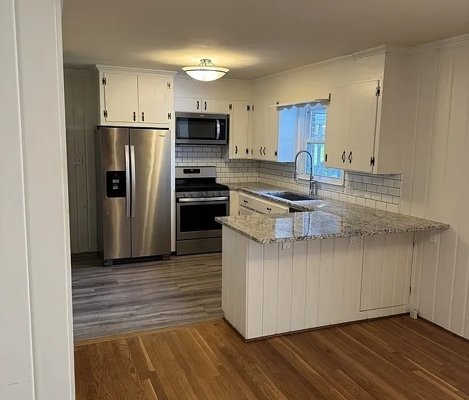 2810 Deerwood Dr — Photo 5