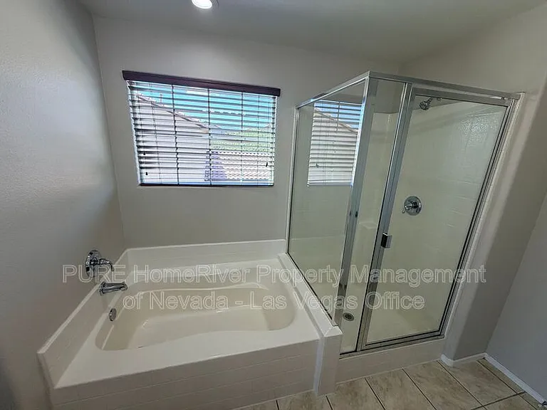 9852 Twilight Walk Ave — Photo 24