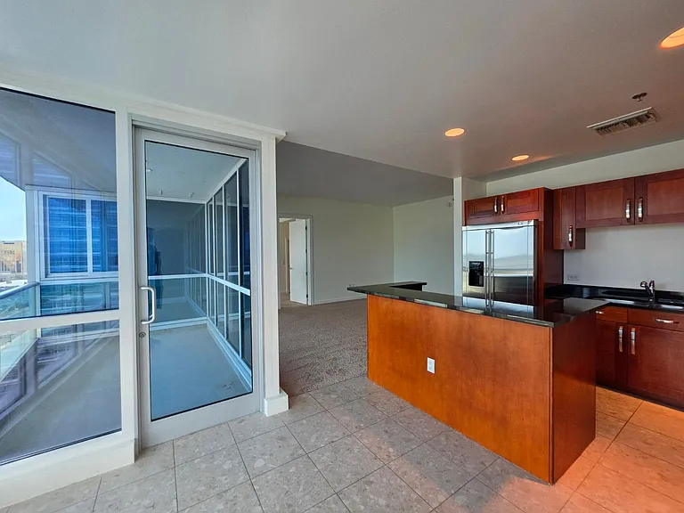 4525 Dean Martin Dr #2807 — Photo 33