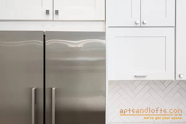 Rented by aptsandlofts.com | media 19