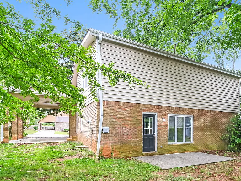 2112 Golfview Dr SE — Photo 15