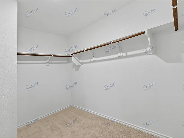 800 Windmill St — Photo 15