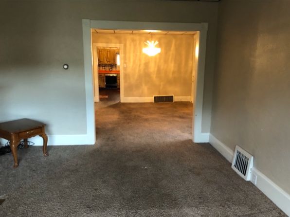 522 Johnson Ave, Connellsville, PA 15425