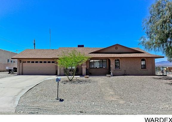 2nd image of 1551 Chandler Dr
