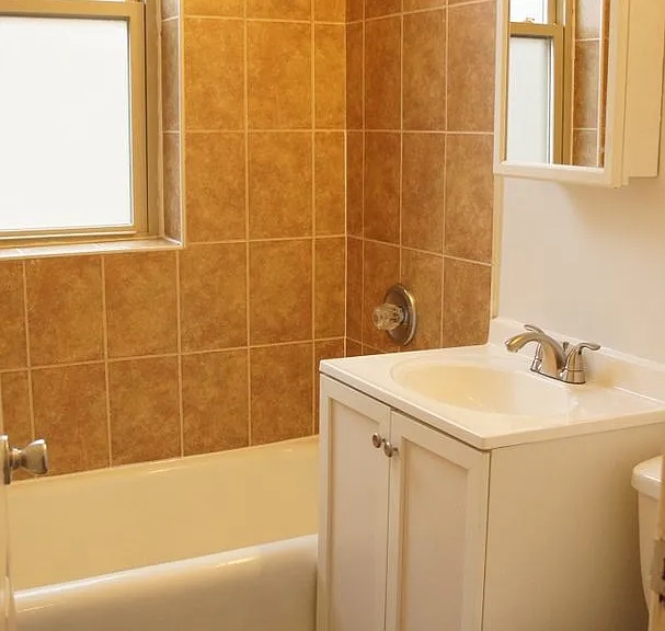 2715 NMA LLC — Photo 6