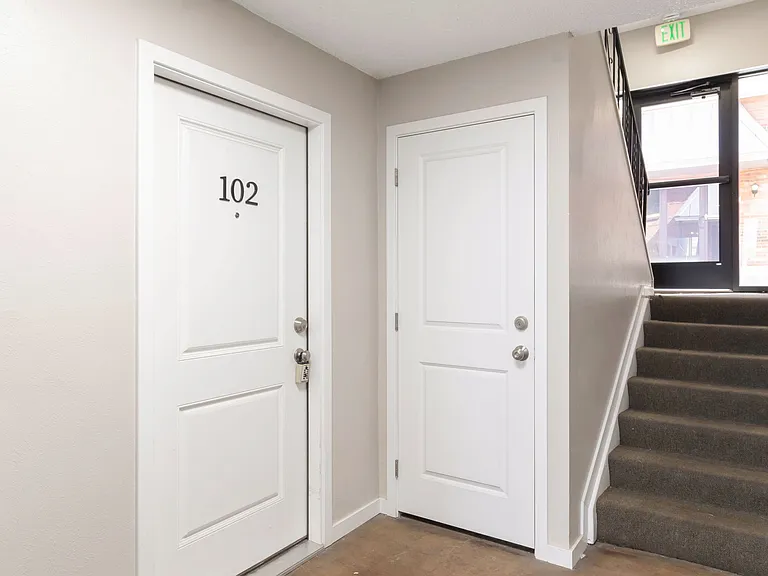 Sheridan Villa — Photo 18