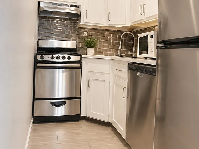 252 W 74th St #6B — Photo 5