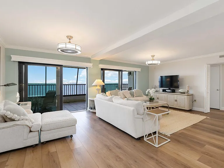 1500 Park Beach Cir #6C — Photo 11