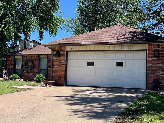 2nd image of 1104 Brentwood Dr