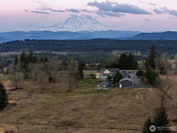 44010 14th Avenue E, Eatonville, WA 98328