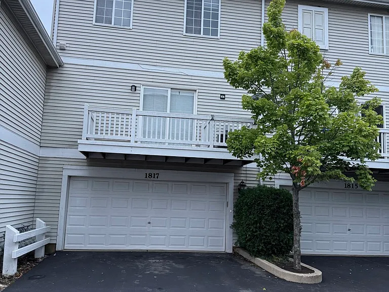 1817 Concord Dr — Photo 2