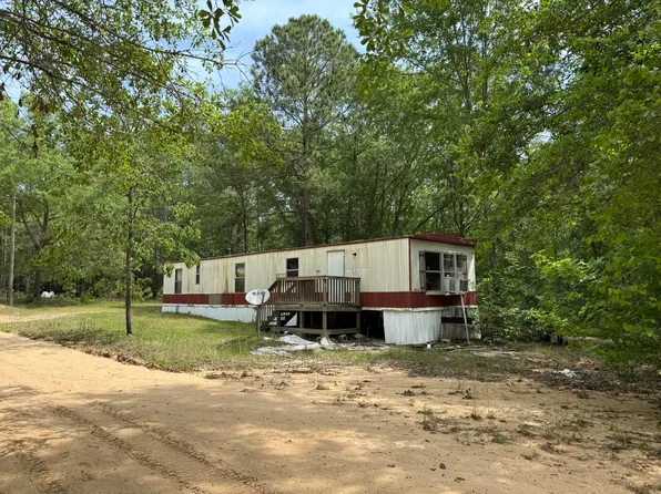 471 Hickory Ln, Williston, SC 29853