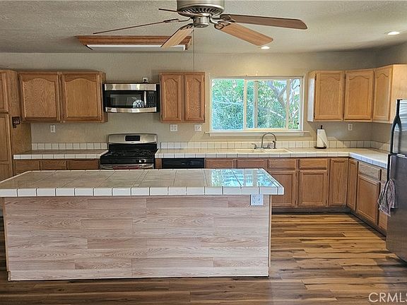 4th image of 2240 Spring Valley Rd