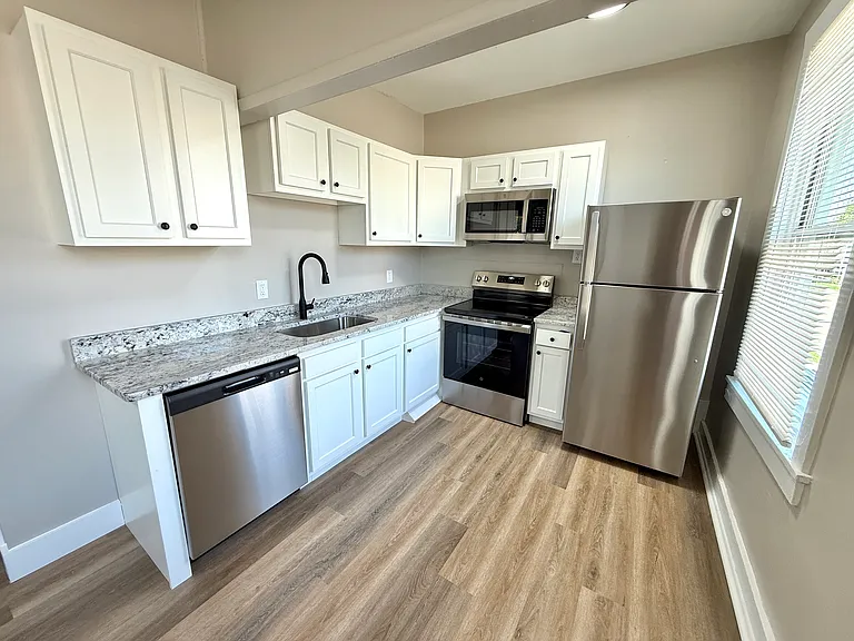 314 N Mechanic St #2 — Photo 6
