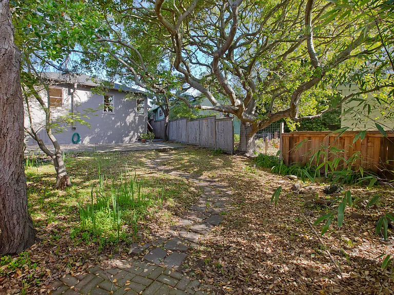 1372 Tomlee Dr — Photo 22