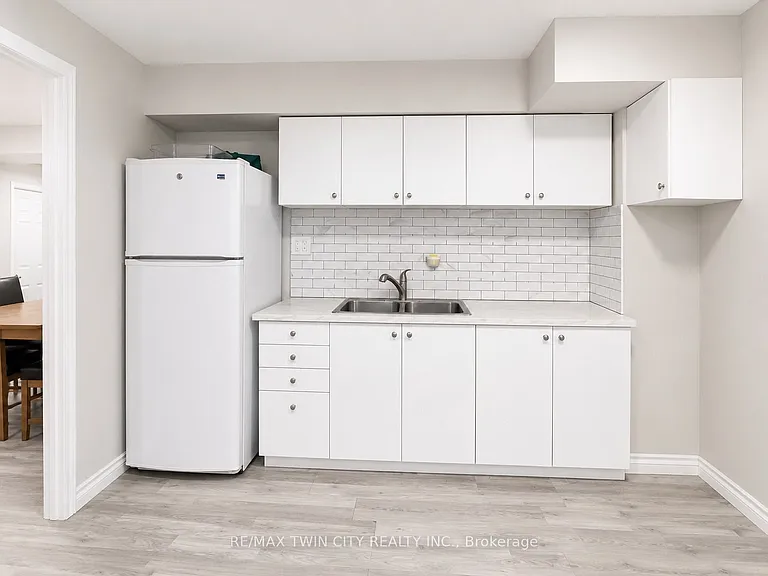 212 Colton Cir — Photo 20