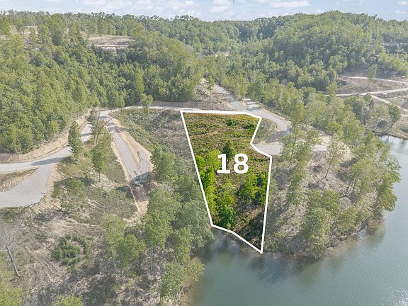 4th image of 18 Sleepy Hollow Rd