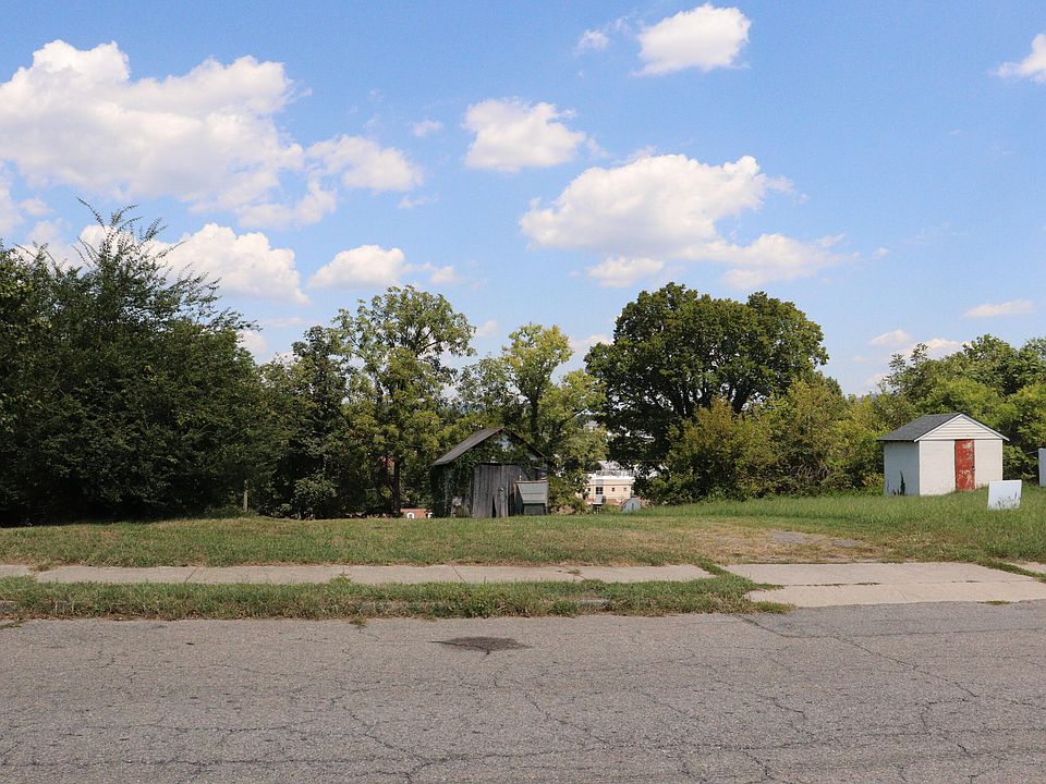 1st image of 2009 Moorman Ave NW