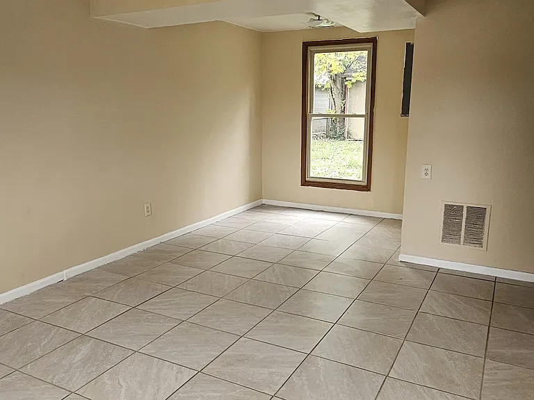 5399 Sedalia Dr — Photo 9