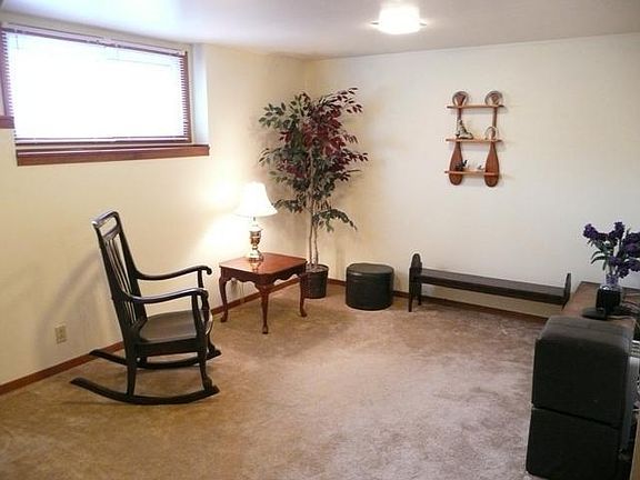 5th image of 514 Mulberry Dr E