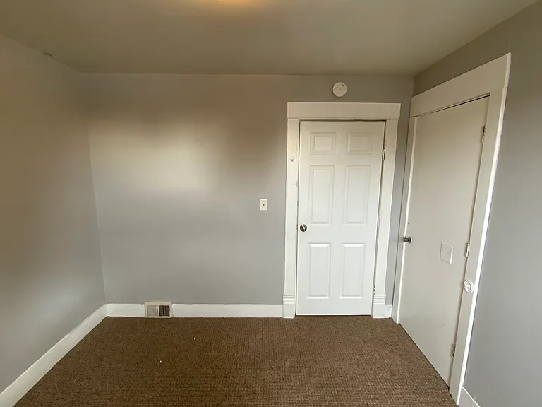 5 bed, 2.0 bath, 1544 sqft, $1,795 — Photo 53