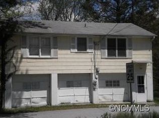 158 E Williams Rd, Hendersonville, NC 28792