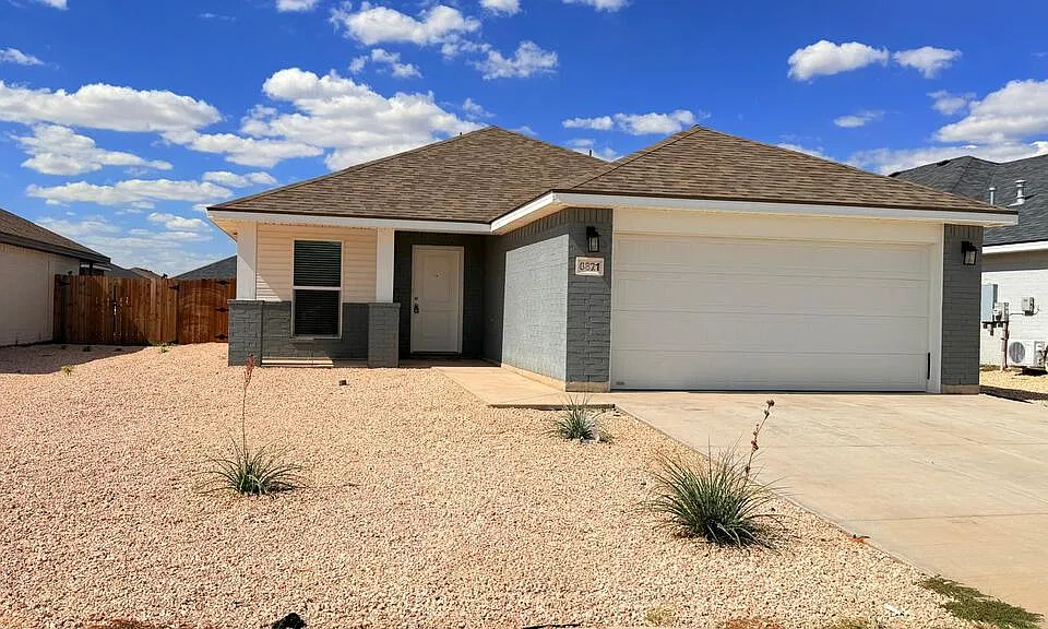 6821 Blue Sky St