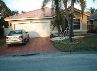18217 SW 4th St, Pembroke Pines, FL 33029