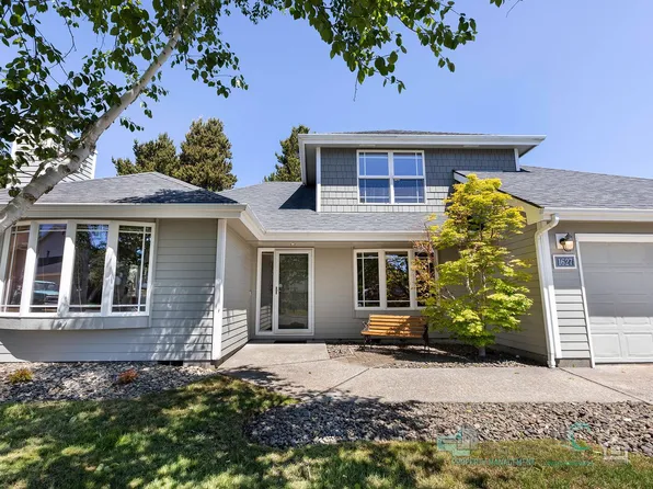1627 8th Ave, Hammond, OR 97121