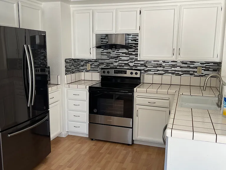 4430 Holt St — Photo 3