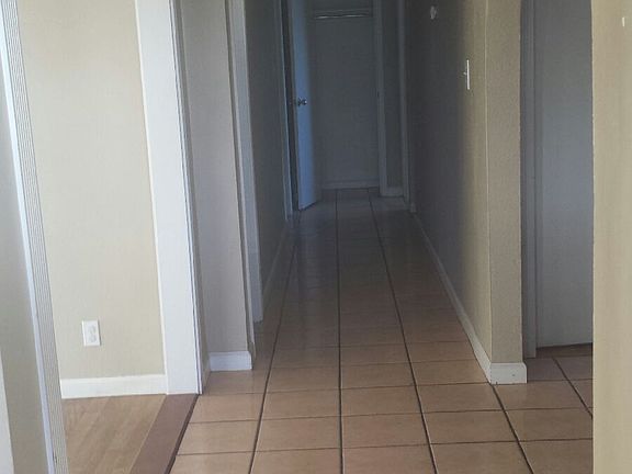 2nd image of 3102 W Sahuaro Dr