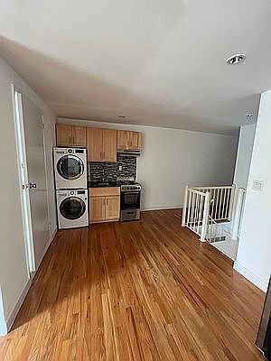 1st image of 176 Elizabeth St APT 5A