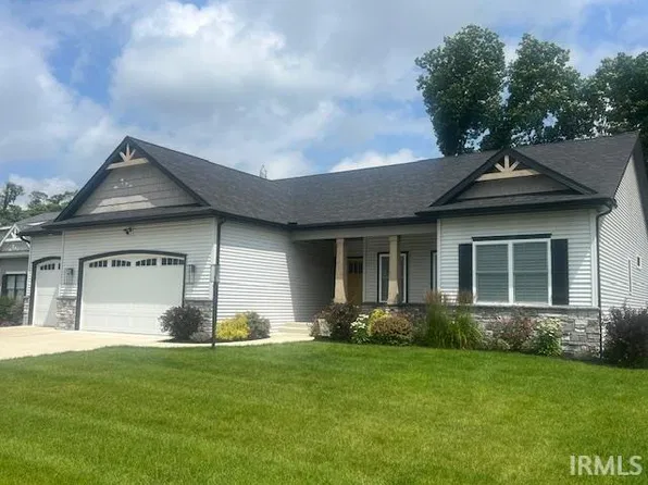 11531 New Trails Dr, Osceola, IN 46561