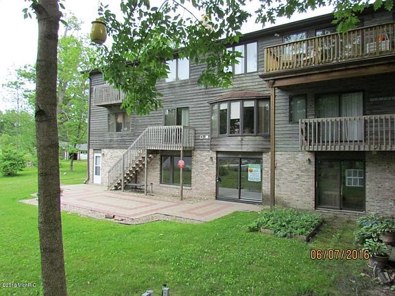 2nd image of 4766 Arbor Ave #28B