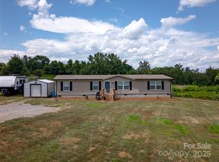 2090 Mesquite Ln, Newton, NC 28658