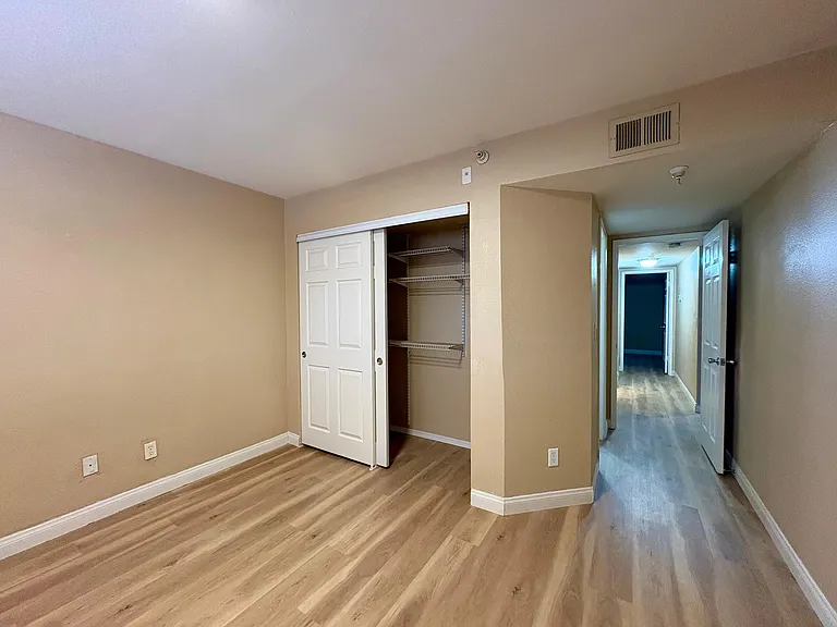 2750 S Durango Dr #1016 — Photo 10