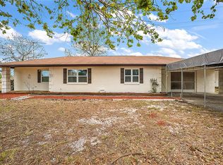 32510 Sumter Line Rd, Leesburg, FL 34748