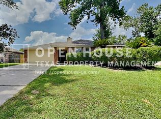 2631 Sherwood Hollow Ln, Kingwood, TX 77339