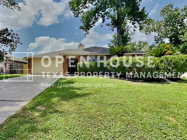 2631 Sherwood Hollow Ln, Kingwood, TX 77339